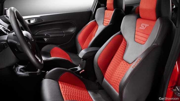 2012 FORD FIESTA