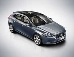 2012 VOLVO V40