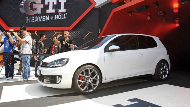 2012 VOLKSWAGEN