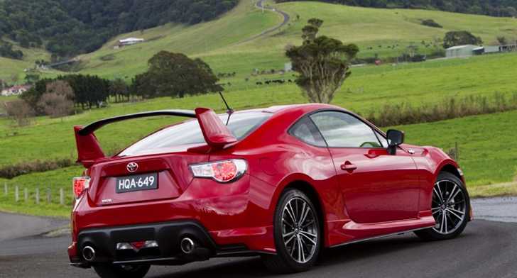 2012 TOYOTA