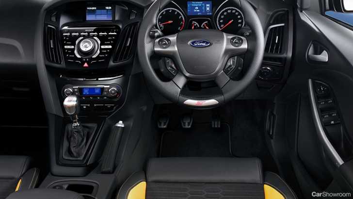 2012 FORD FOCUS