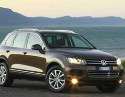 2012 VOLKSWAGEN TOUAREG
