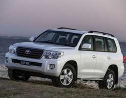 2012 TOYOTA LANDCRUISER