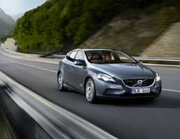 2012 VOLVO V40
