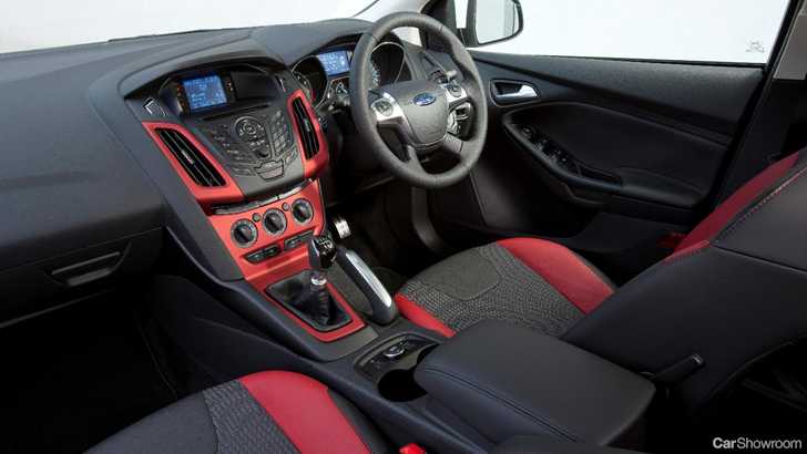 2012 FORD FOCUS