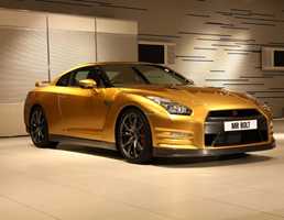 2012 NISSAN GT-R