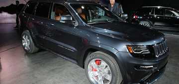 2013 JEEP GRAND CHEROKEE SRT 8 4X4