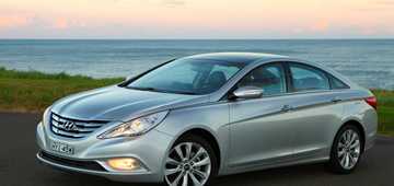 2013 HYUNDAI I45
