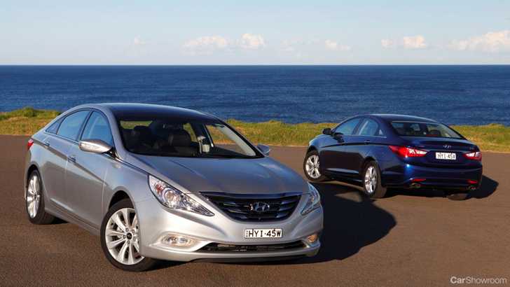2013 HYUNDAI I45