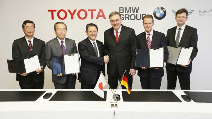 2013 TOYOTA
