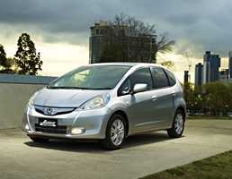 2013 HONDA JAZZ
