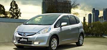 2013 HONDA JAZZ