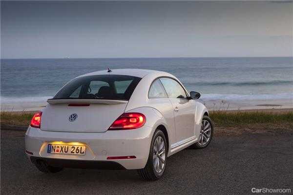 2013 VOLKSWAGEN BEETLE