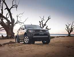 2013 MITSUBISHI TRITON