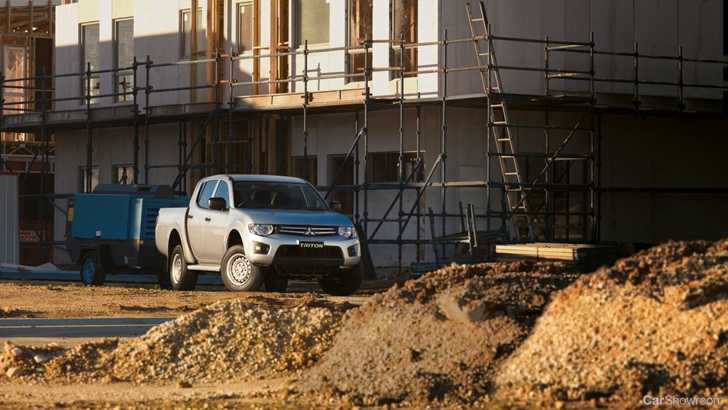 2013 MITSUBISHI TRITON