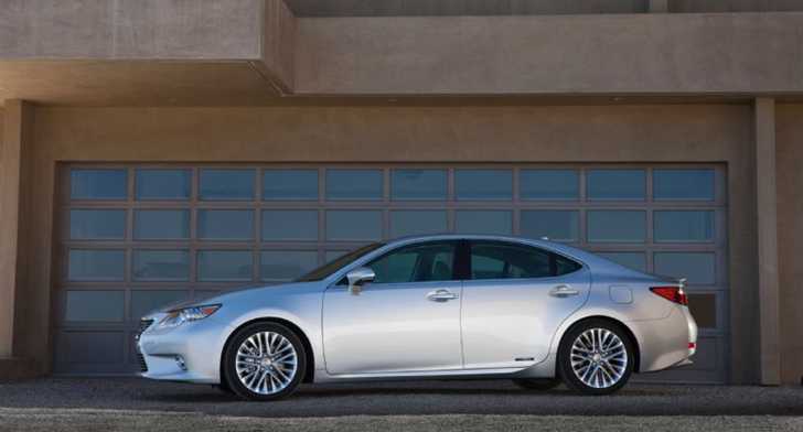 2013 LEXUS