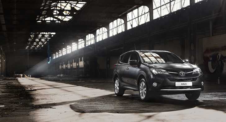 2013 TOYOTA