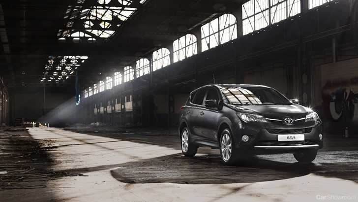 2013 TOYOTA