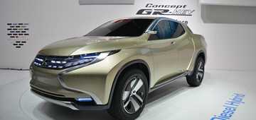 2013 MITSUBISHI