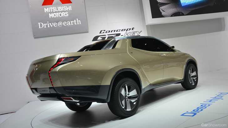 2013 MITSUBISHI