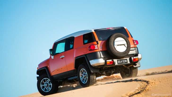 2013 TOYOTA FJ CRUISER