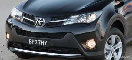 2013 TOYOTA KLUGER