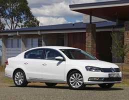 2013 VOLKSWAGEN PASSAT