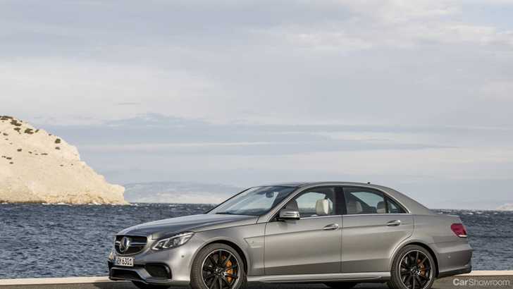 2013 MERCEDES-BENZ E200