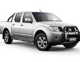 2013 NISSAN NAVARA