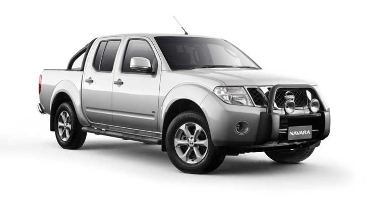 2013 NISSAN NAVARA