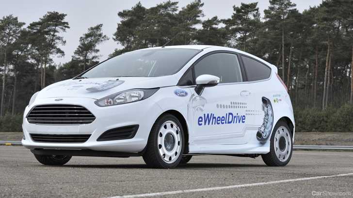 2013 FORD FIESTA