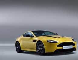 2013 ASTON MARTIN V12