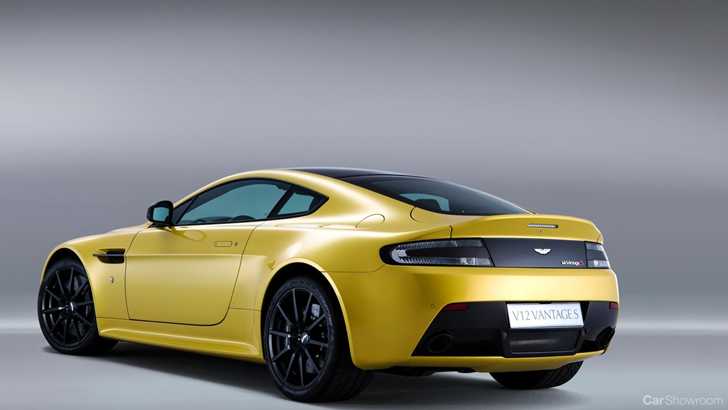2013 ASTON MARTIN V12