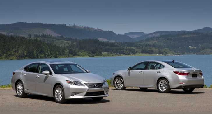 2013 LEXUS