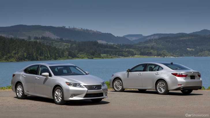 2013 LEXUS