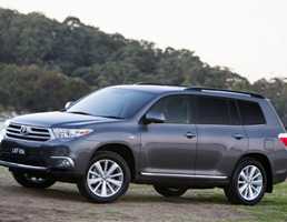 2013 TOYOTA KLUGER