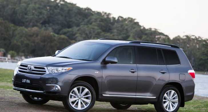 2013 TOYOTA KLUGER