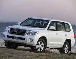 2013 TOYOTA LANDCRUISER