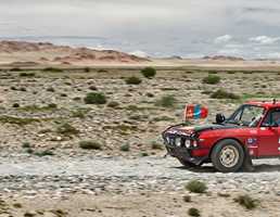 Aussies Lead Peking-To-Paris 