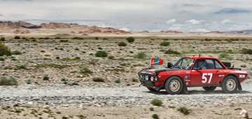 Aussies Lead Peking-To-Paris 