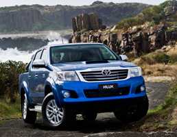 2013 TOYOTA HILUX