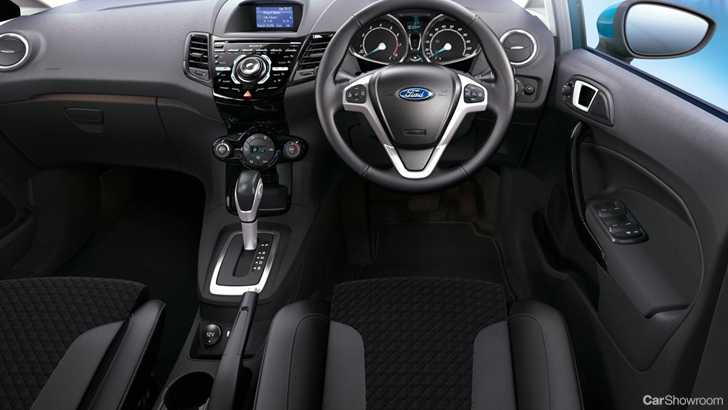 2013 FORD FIESTA
