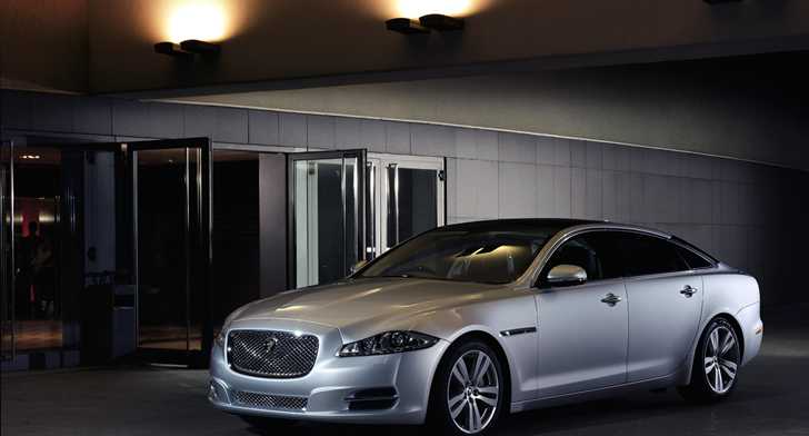 2013 JAGUAR XJ