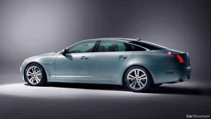2013 JAGUAR XJ