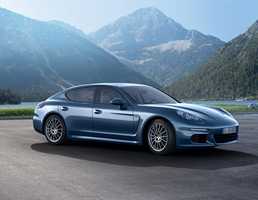 2013 PORSCHE PANAMERA