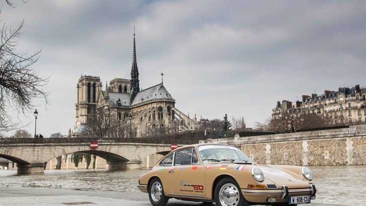 2013 PORSCHE 911