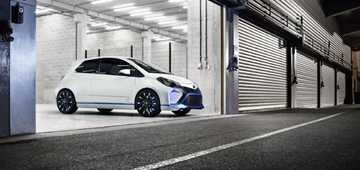 2013 TOYOTA YARIS