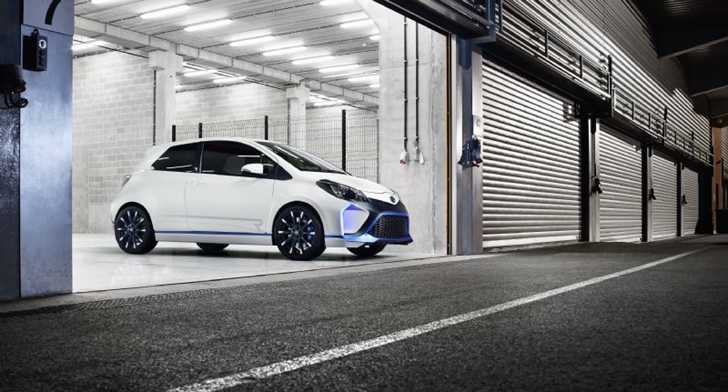 2013 TOYOTA YARIS