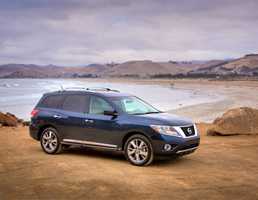 2013 NISSAN PATHFINDER