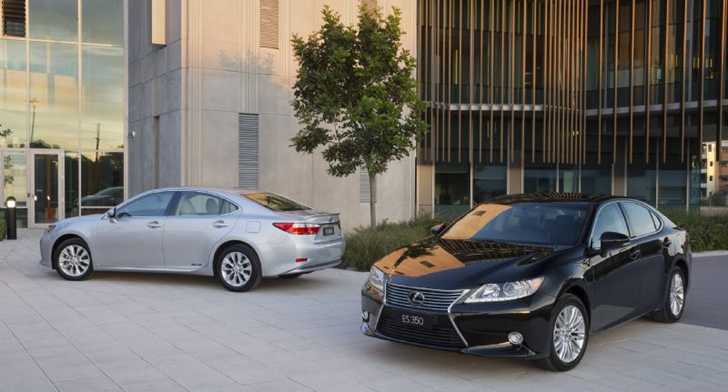 2013 LEXUS